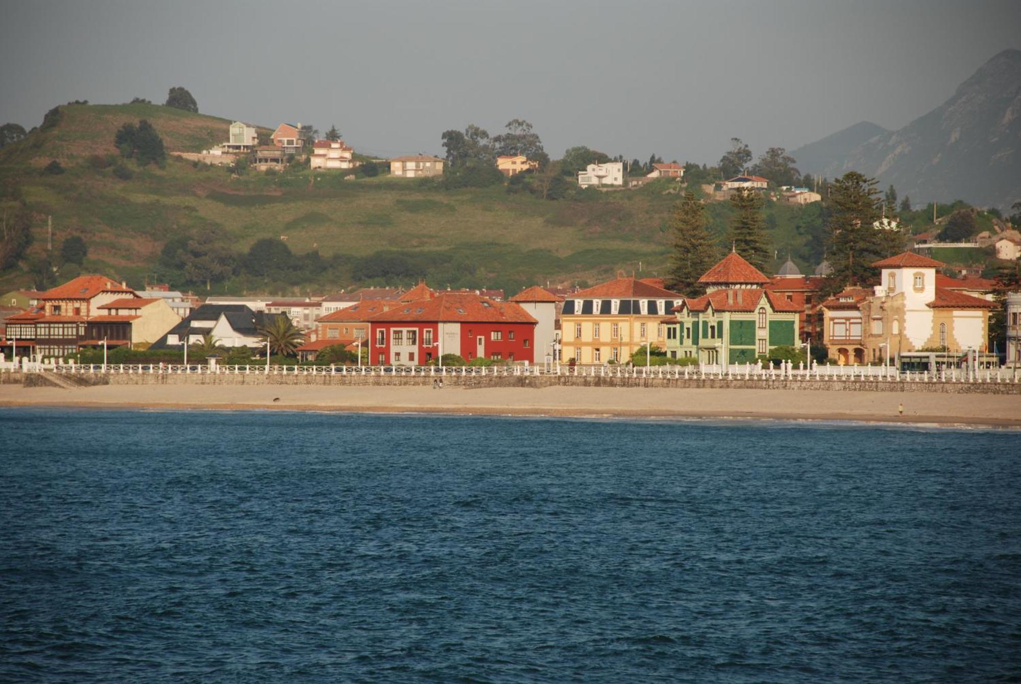 Hotel Ribadesella Playa Exteriör bild